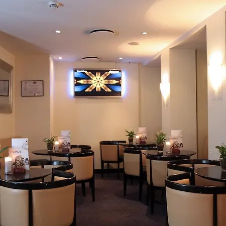 Mercure Hotel 4*