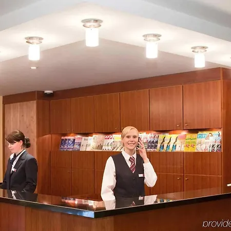 Mercure 4*